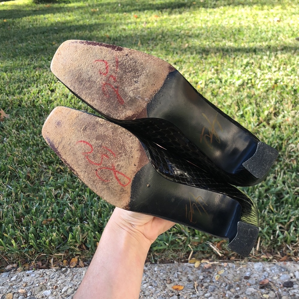 Stuart Weitzman Vintage Black Python Embossed Bla… - image 4